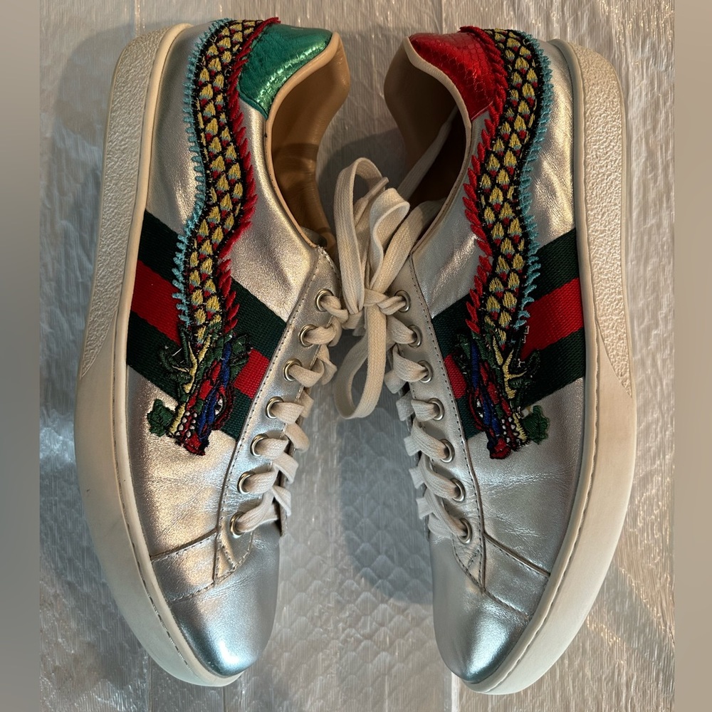 Gucci ACE Silver Metallic Red/Green Striped Dragon/Water Snake Sneakers Size 10
